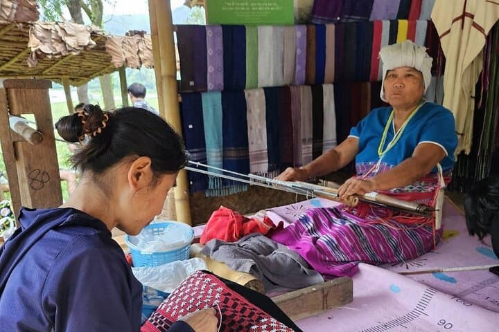 Visit Karen Hill Tribe Village