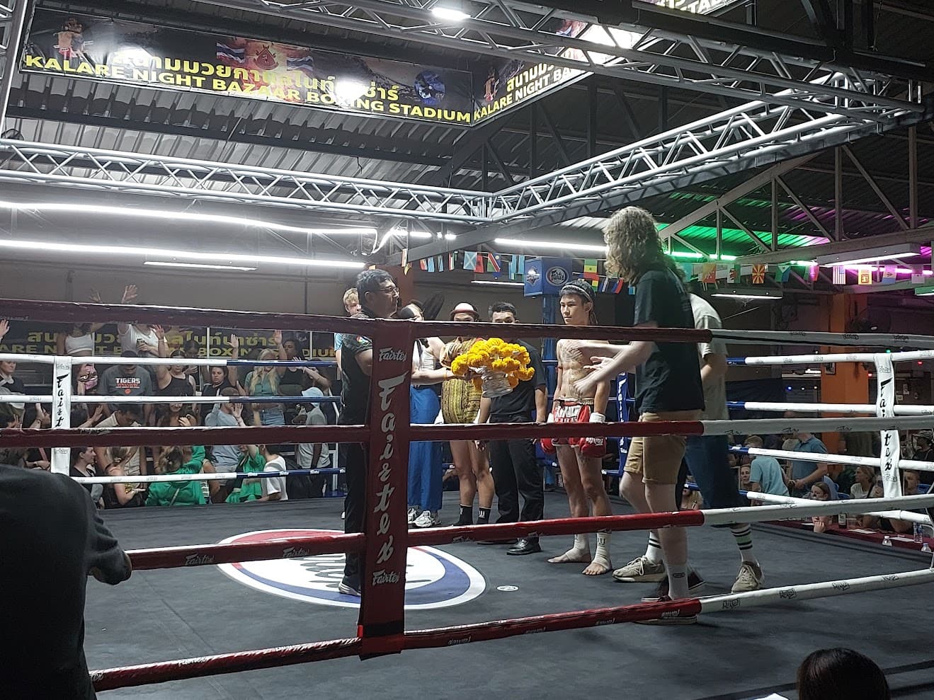 Thai boxing Fight - Kalare nightbazzar Boxing stadium